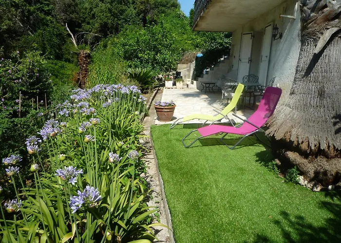 Appartement Rez De Jardin,bas De Antibes